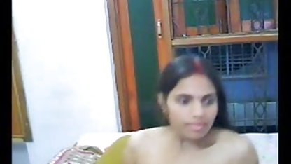 बारटेंडर एक मद्रासी सेक्सी पिक्चर चाहिए खाल उधेड़नेवाला ओवरटाइम पकड़े ।