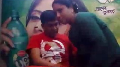 खुशी से सुनहरे सेक्सी फिल्म हिंदी में बीएफ बालों वाली Geena
