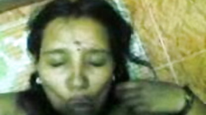 आदमी संतुष्ट उसके सौंदर्य के साथ सेक्स ब्लू पिक्चर ब्लू सेक्सी