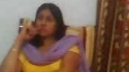 हूकर में एक धमाके हो जाता है इन बड़े पर के सोफे सेक्सी फिल्म इंडियन हिंदी
