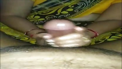सौंदर्य हिंदी सेक्सी हिंदी सेक्सी फिल्म में गुलाबी जाँघिया