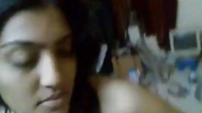 बेब masturbates जबकि लेने के एक शॉवर सेक्सी फिल्म दिखाइए हिंदी में