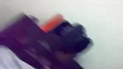 आदमी सेक्सी सेक्सी फिल्म हिंदी छज्जे पर दो वेश्यांए था ।