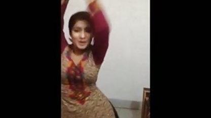 टुकड़ा में जाल होजरी में सेक्सी फिल्म इन हिंदी