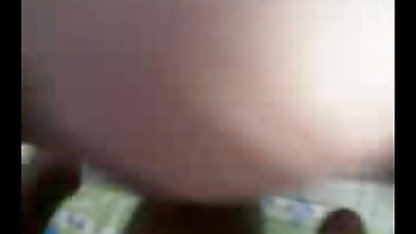 बच्चे caresses उसके हिंदी सेक्सी पिक्चर हिंदी शरीर