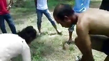 वह बेरहमी से सेक्सी फिल्म हिंदी में बीएफ एक सुंदर श्यामला विश्लेषण